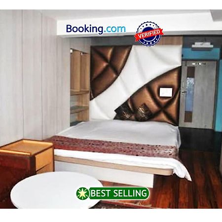 Grg Broadway Mall Road Darjeeling By Royal Collection Hotel Exterior photo